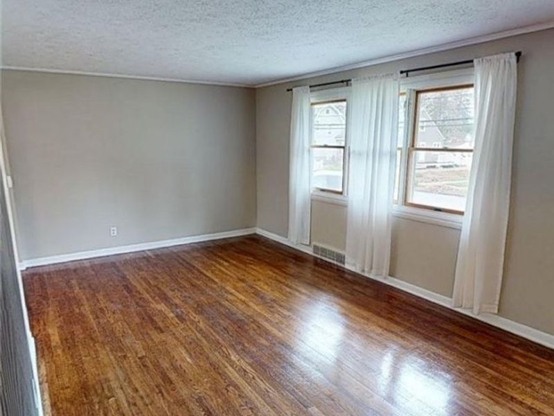 462 Roosevelt Avenue , Cuyahoga Falls, OH 44221 Photo 4