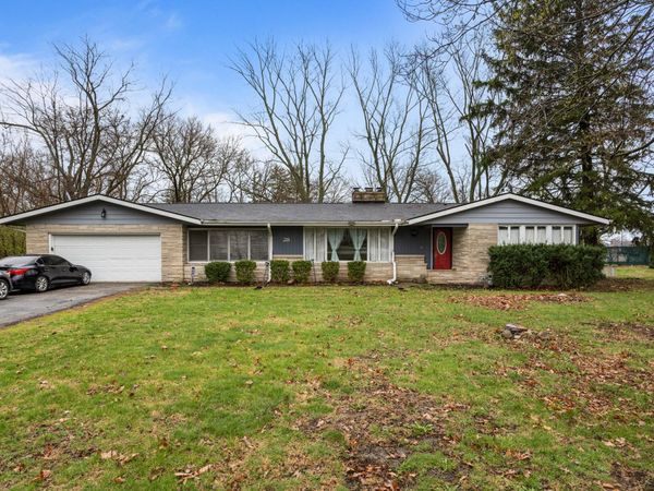 28 Lange Avenue, Savoy, IL 61874