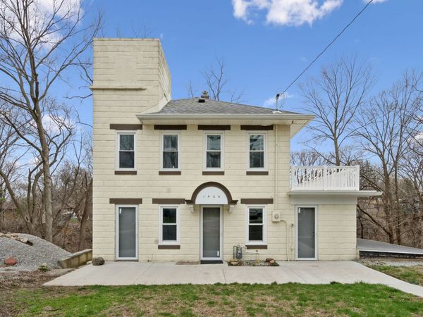 1926 3RD Street , East Moline, IL 61244