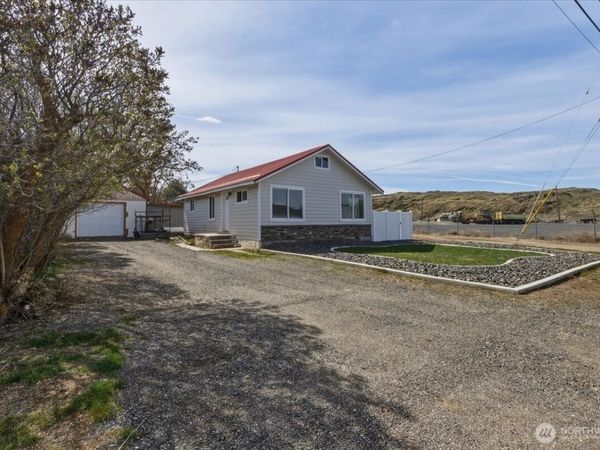 328 Sunny Drive , Electric City, WA 99123