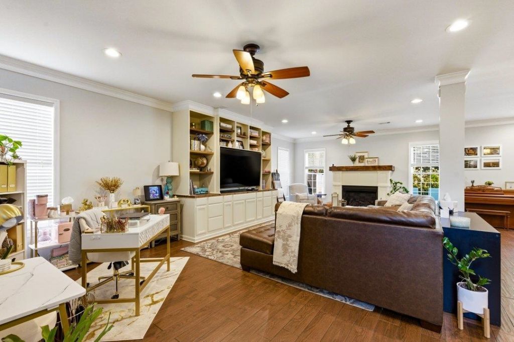 426 Blackberry Ln. Photo 11