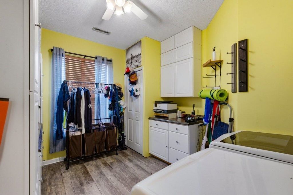 426 Blackberry Ln.  Photo 18