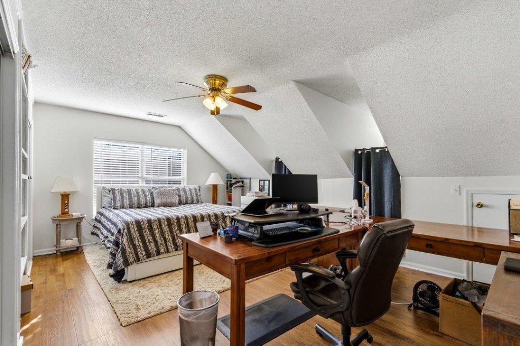 426 Blackberry Ln. Photo 28