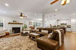 426 Blackberry Ln. photo 4