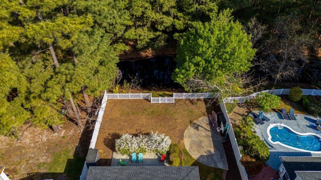 426 Blackberry Ln. Photo 37