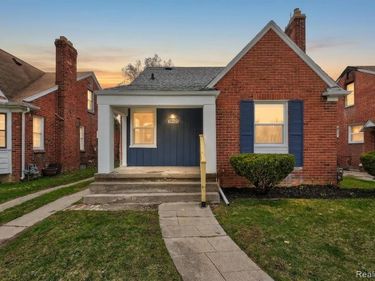 18921 Saint Marys Street, Detroit, MI 48235