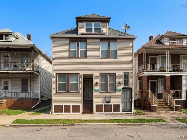 2029 Trowbridge , Wayne, MI 48212