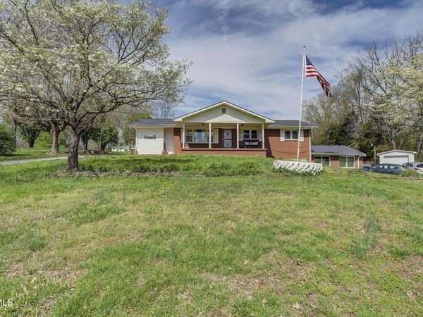 247 Cedar Point Road, Johnson City, TN 37601