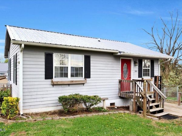 1011 Stonegate Road, Kingsport, TN 37660