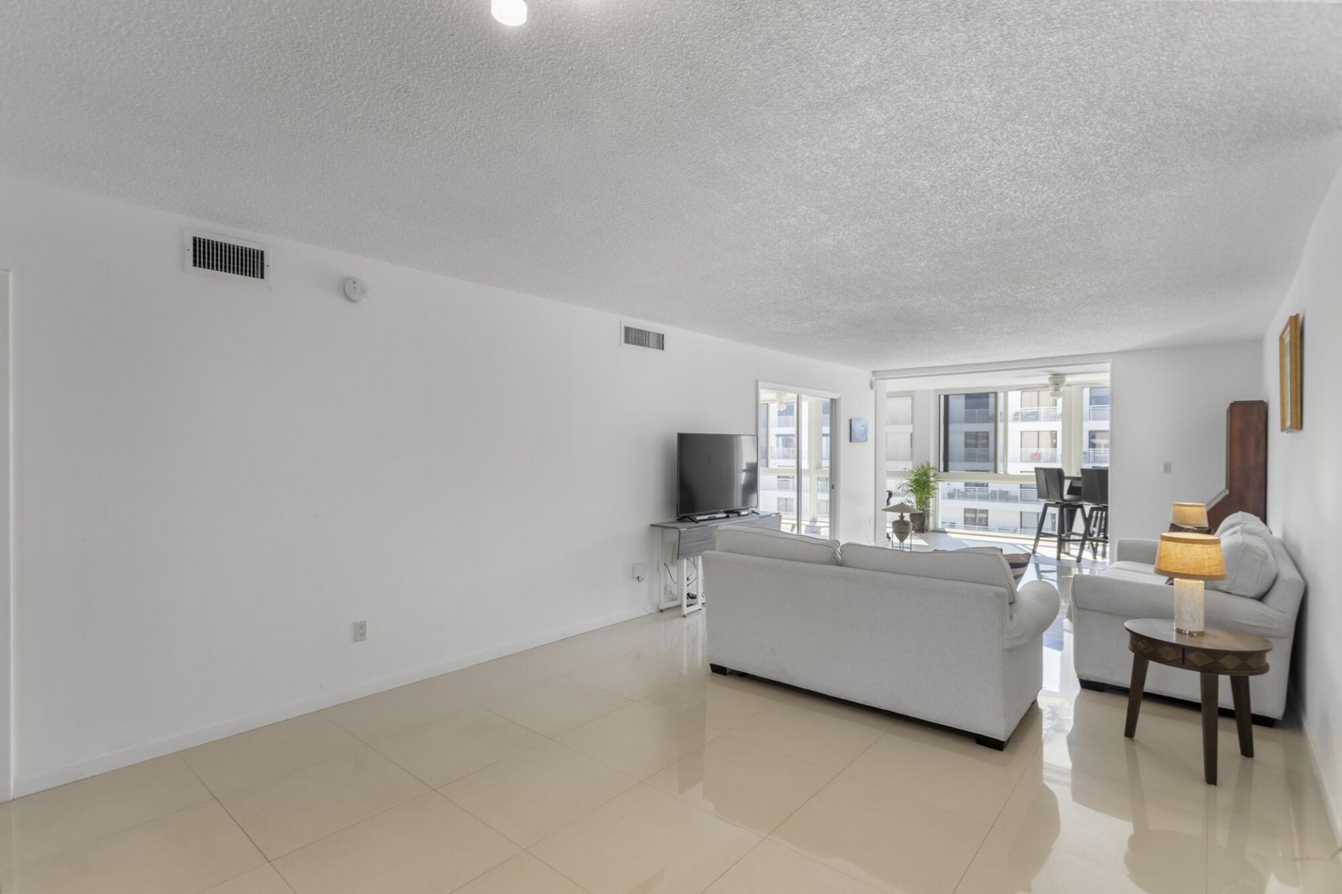 3100 NE 49th Street, Unit 1008, Fort Lauderdale, FL 33308 Photo