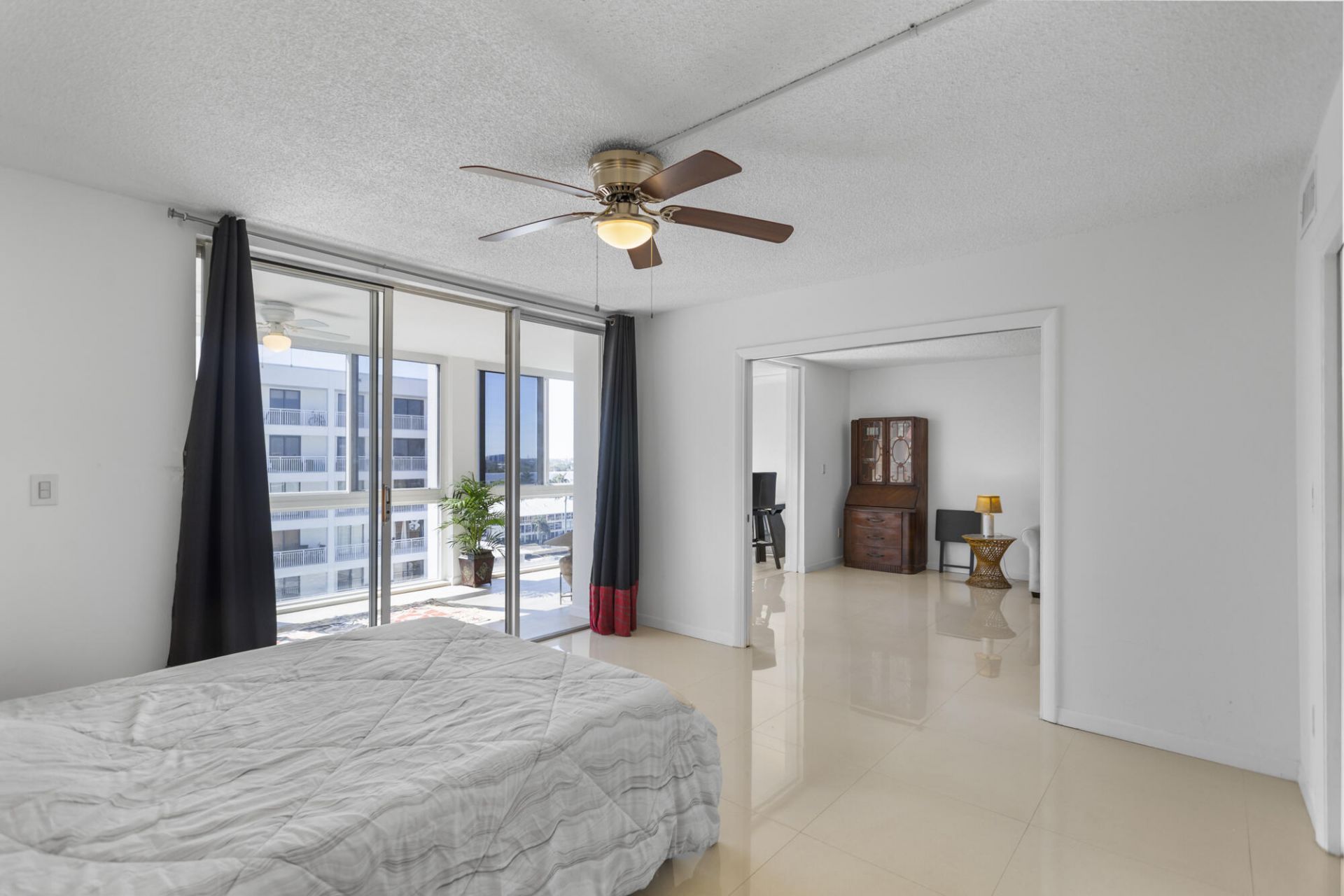 3100 NE 49th Street, Unit 1008, Fort Lauderdale, FL 33308 Photo