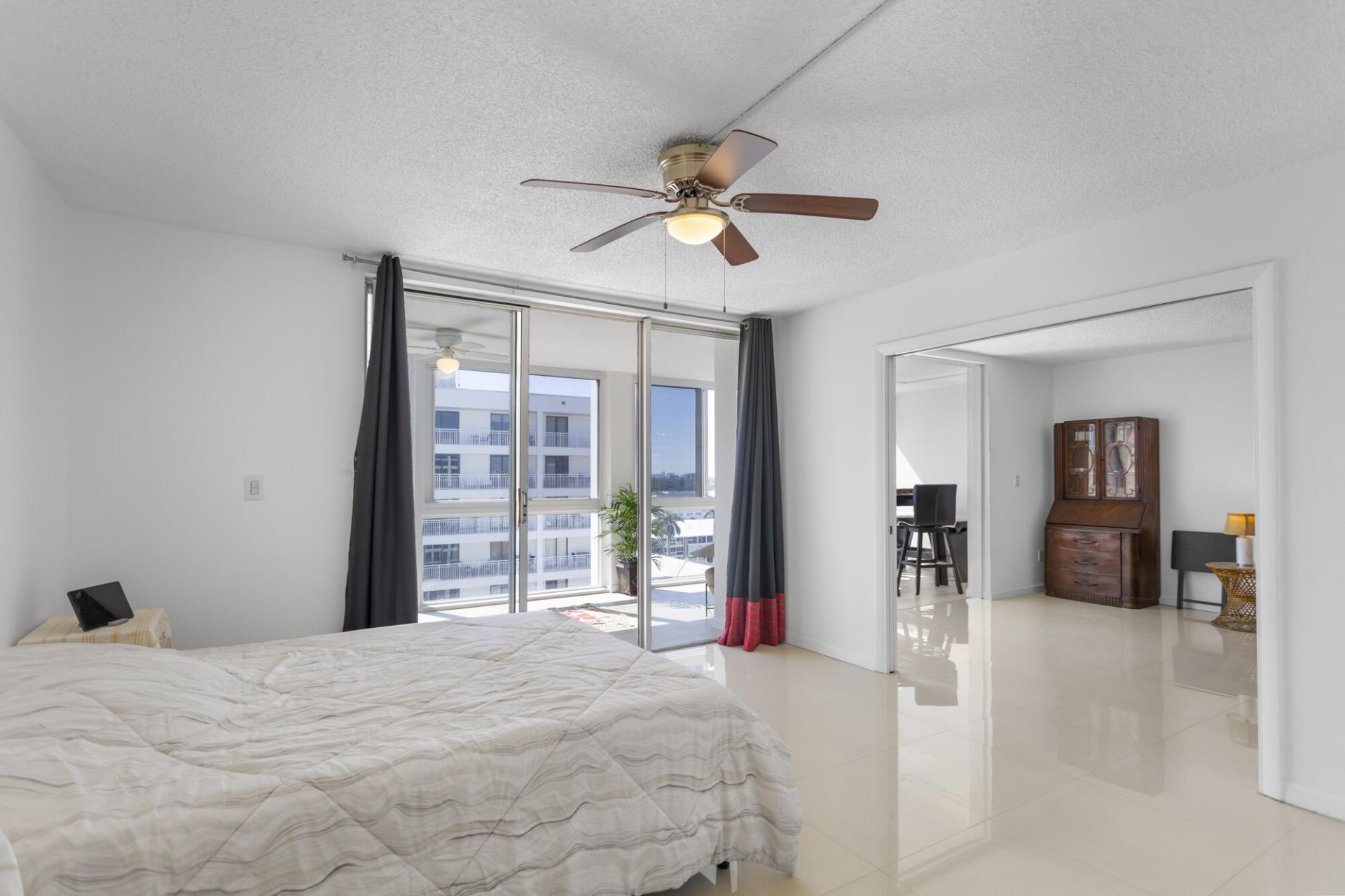 3100 NE 49th Street, Unit 1008, Fort Lauderdale, FL 33308 Photo