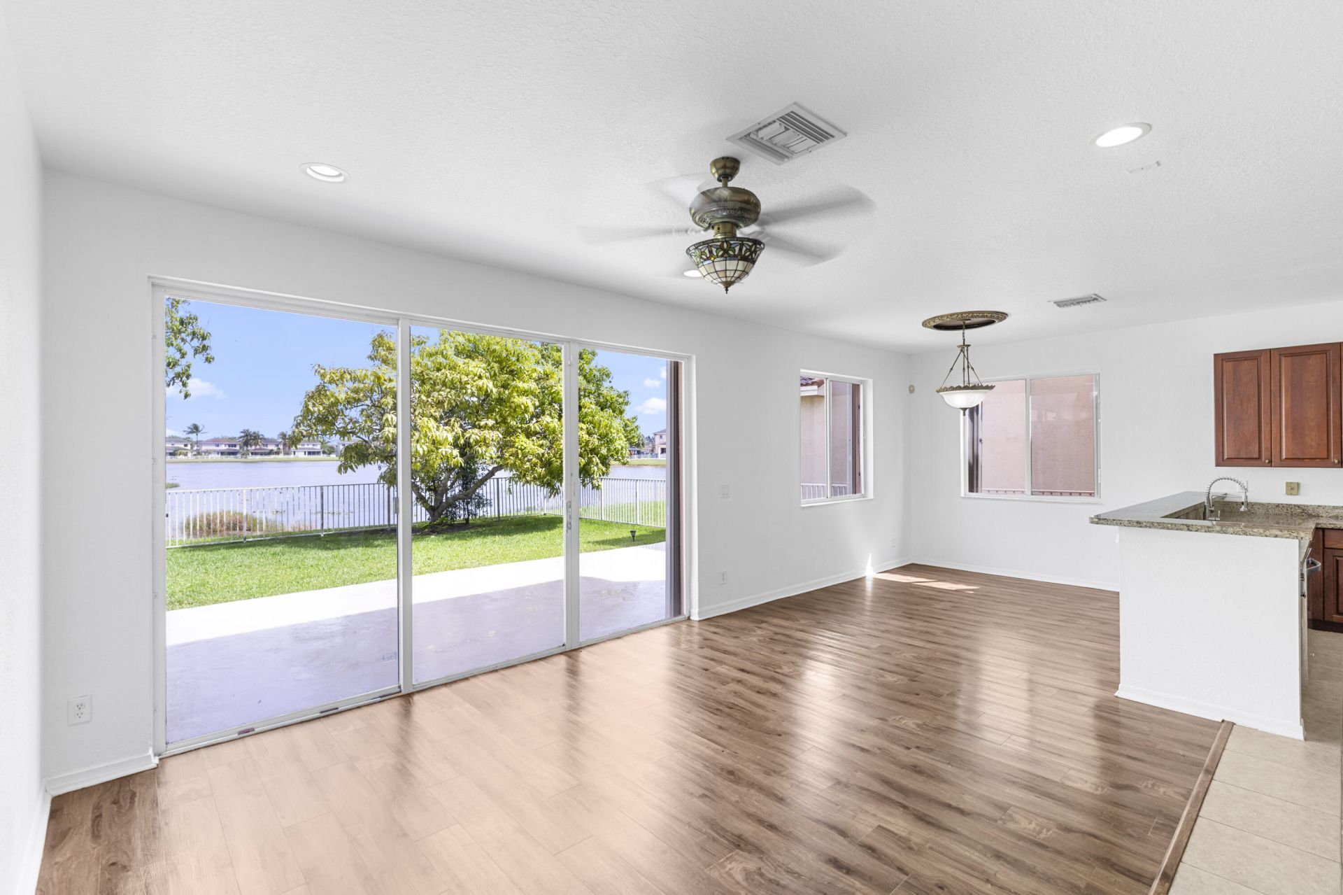 19389 SW 64th Street, Pembroke Pines, FL 33332 Photo