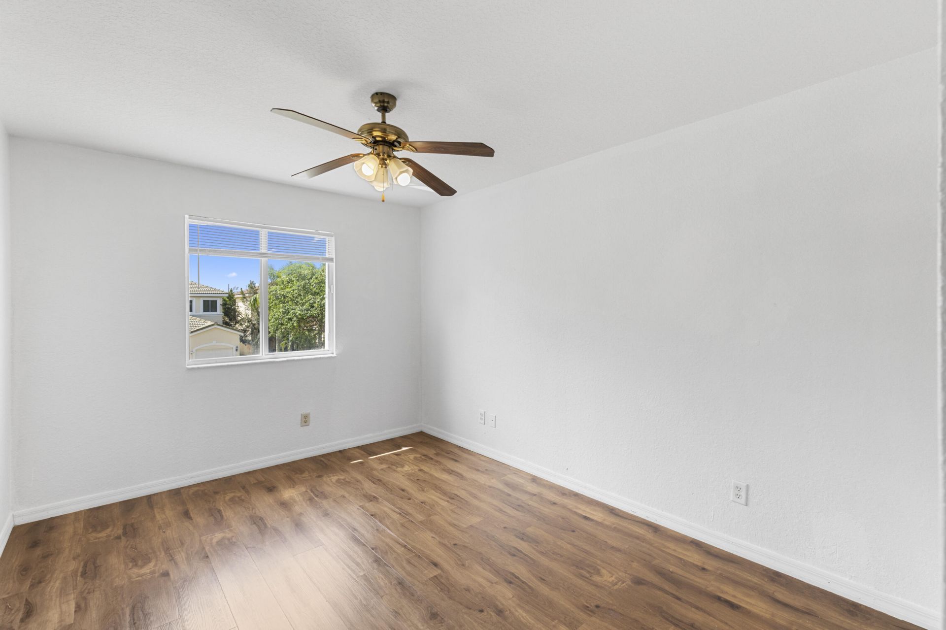 19389 SW 64th Street, Pembroke Pines, FL 33332 Photo