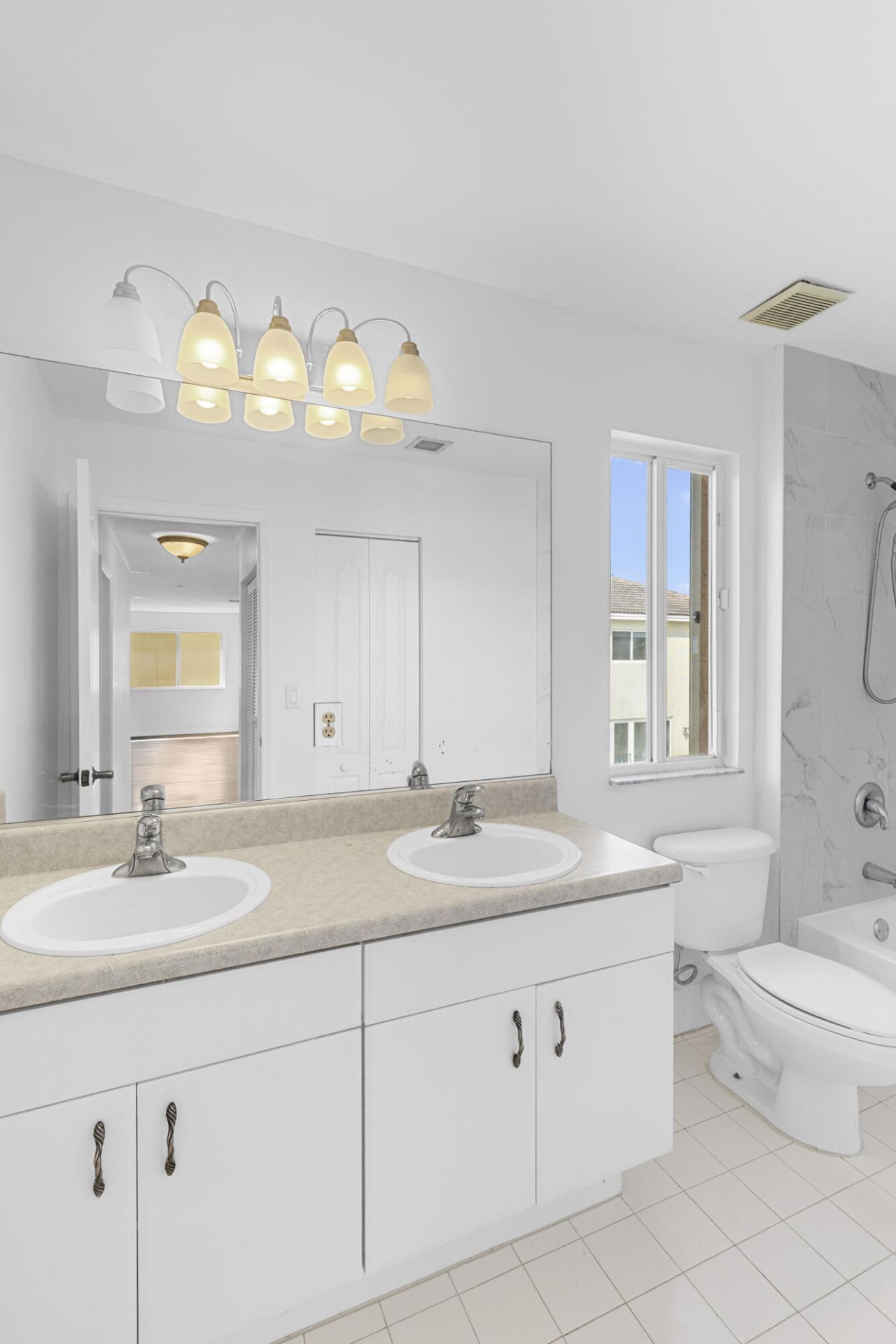 19389 SW 64th Street, Pembroke Pines, FL 33332 Photo