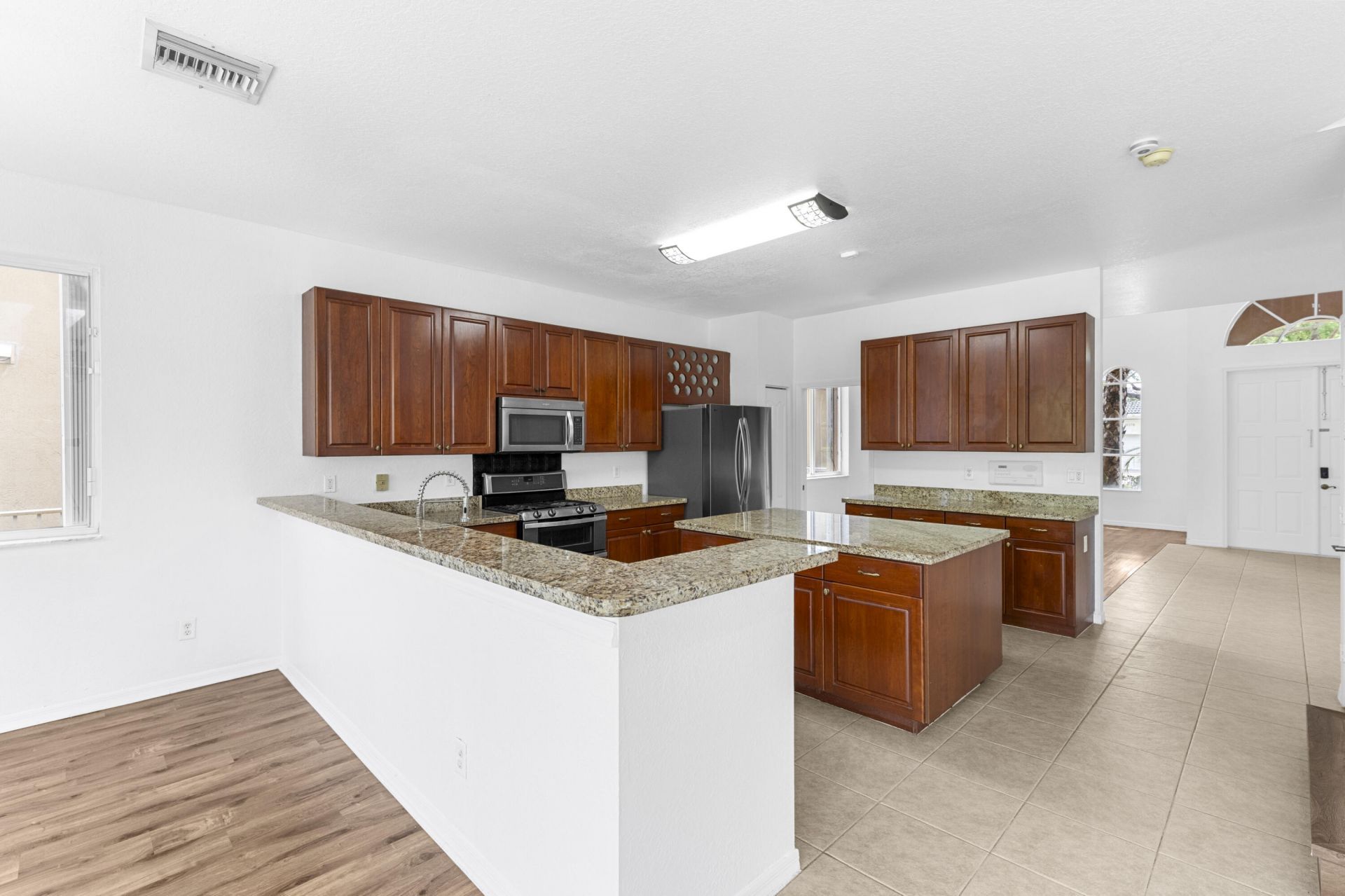 19389 SW 64th Street, Pembroke Pines, FL 33332 Photo