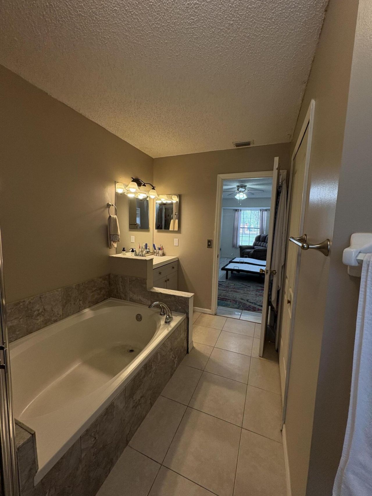 537 NW Biscayne Drive, Port Saint Lucie, FL 34983 Photo