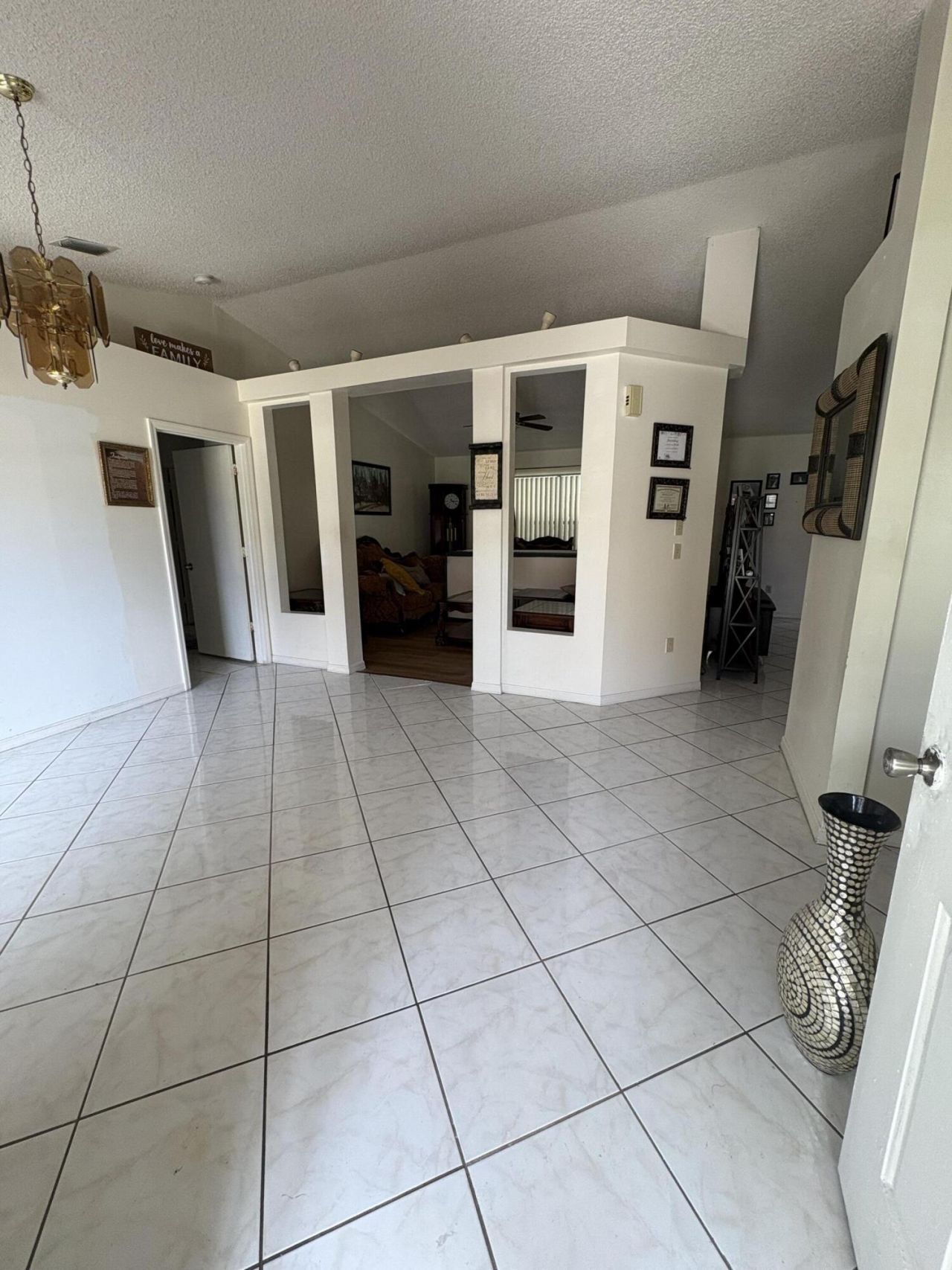 537 NW Biscayne Drive, Port Saint Lucie, FL 34983 Photo