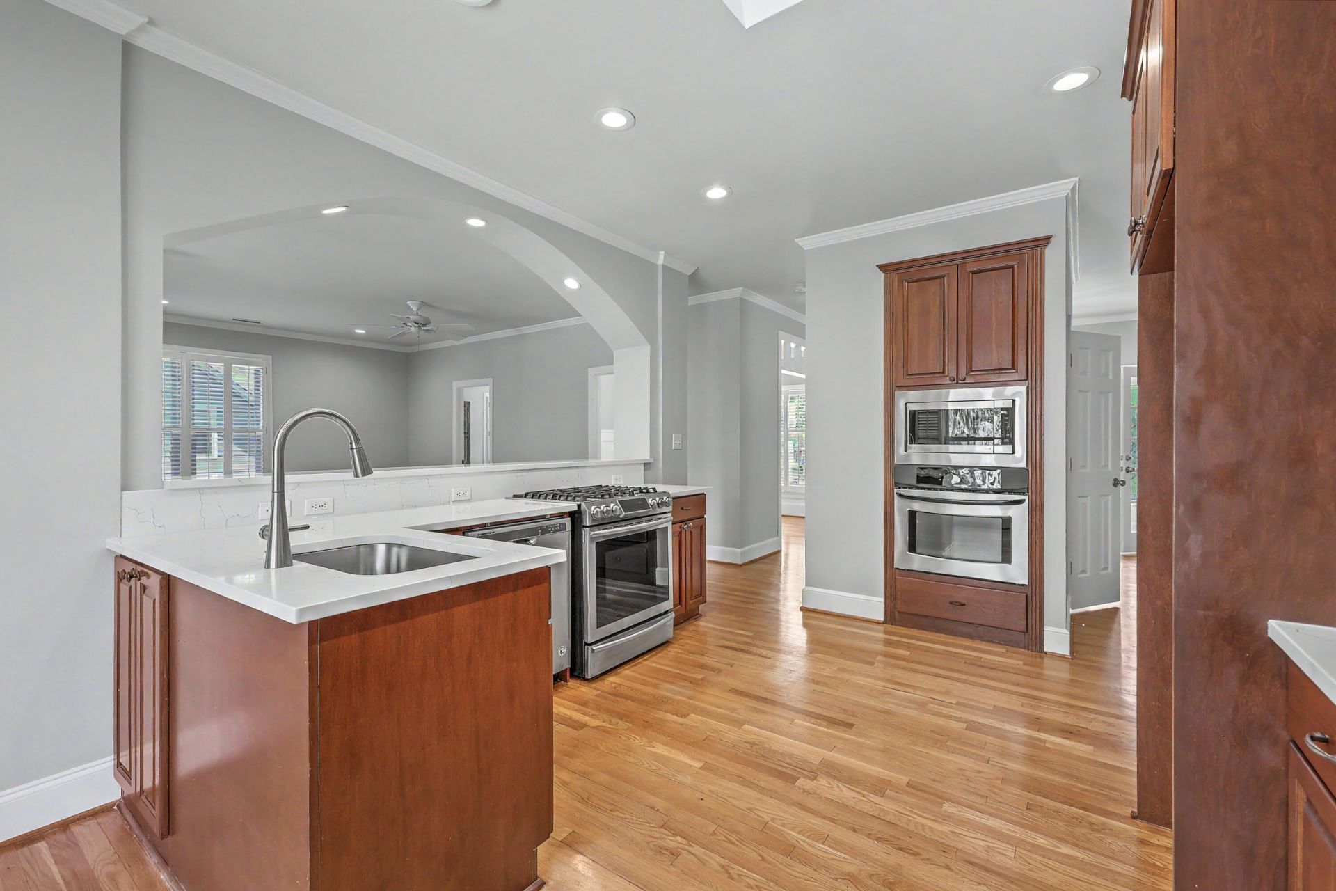 657 N Stiles Drive Photo 18