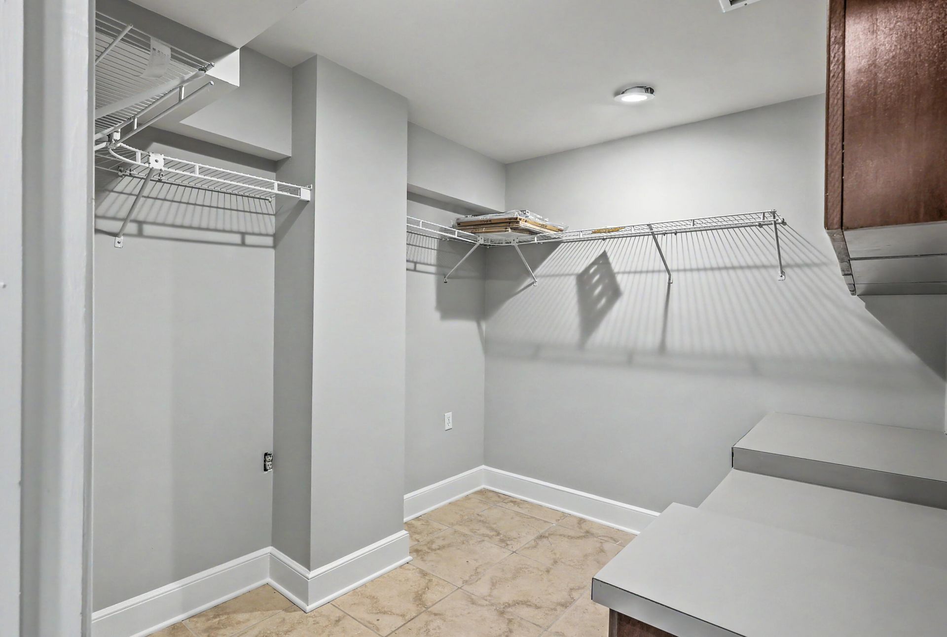 657 N Stiles Drive Photo 39