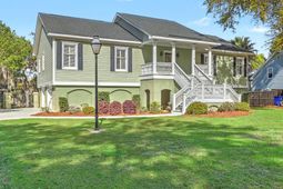 657 N Stiles Drive photo 4