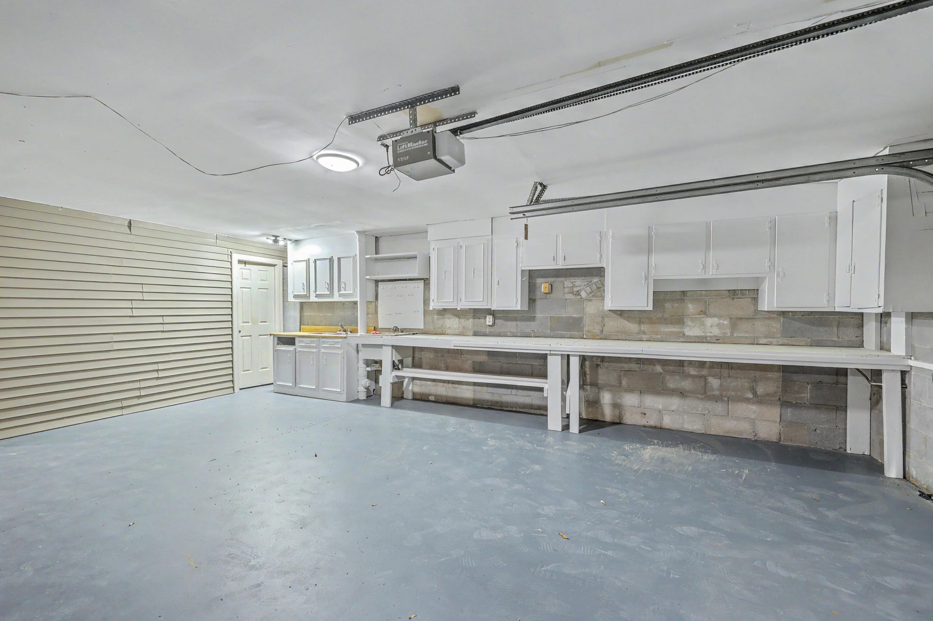 657 N Stiles Drive Photo 42