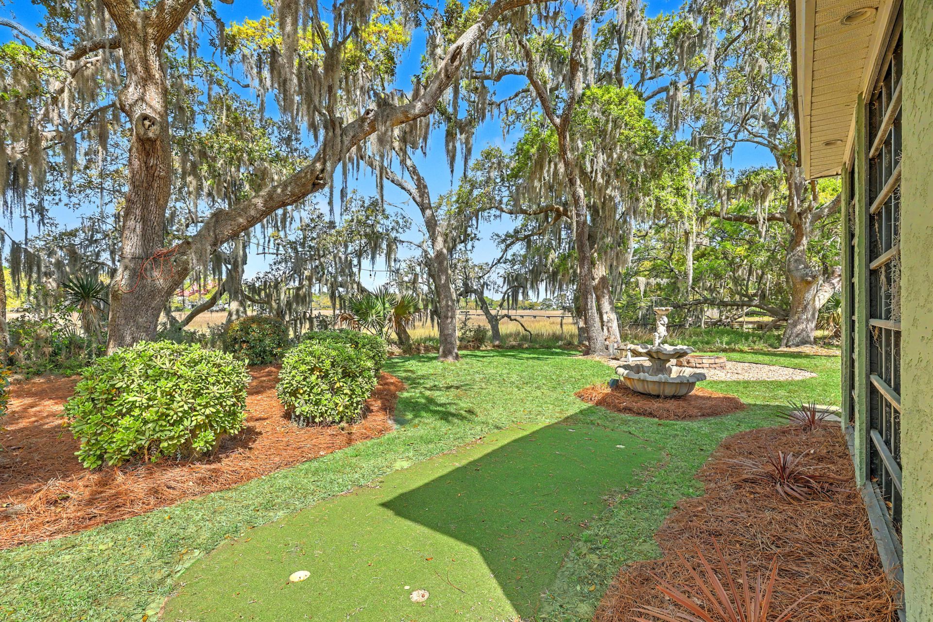 657 N Stiles Drive Photo 50