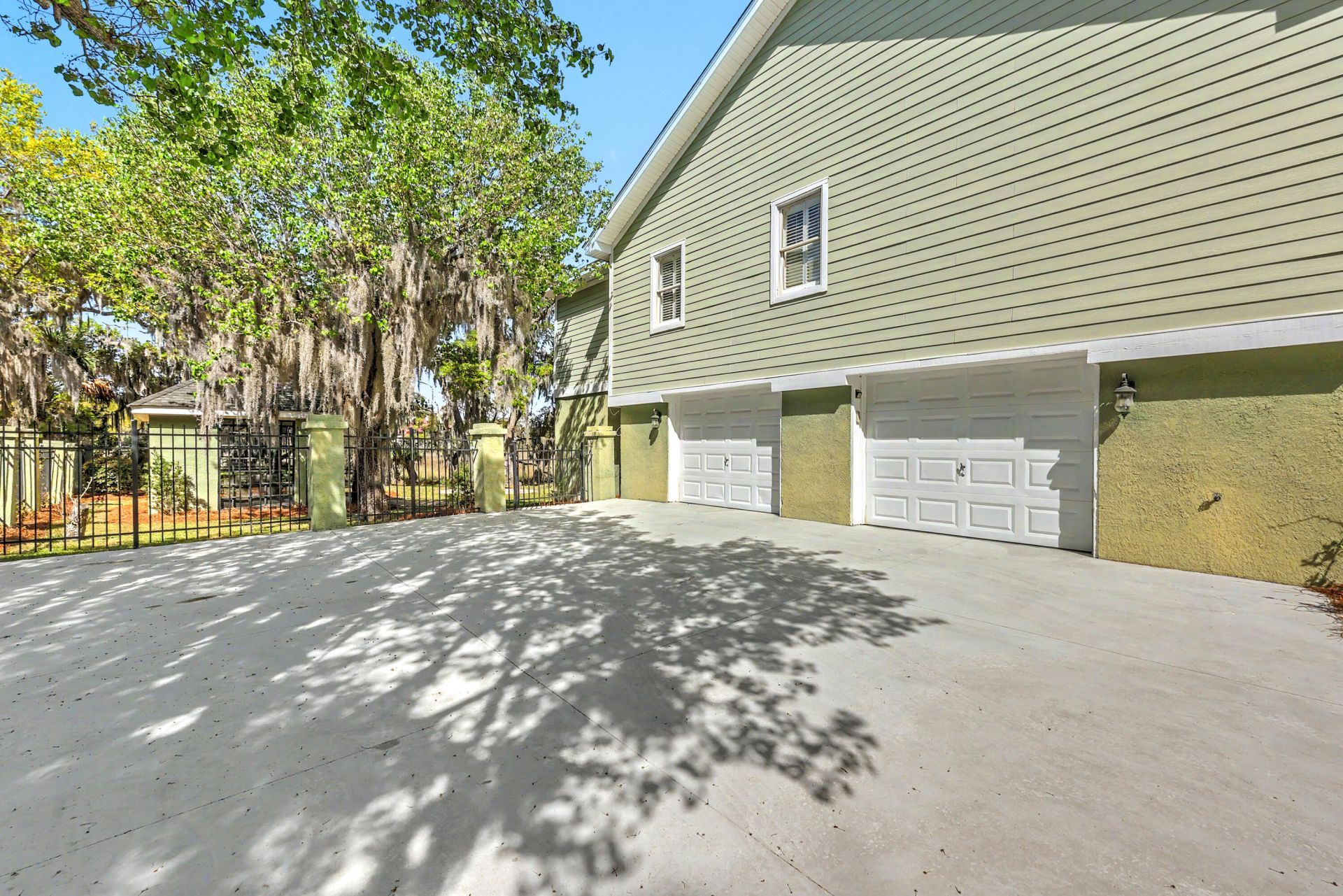 657 N Stiles Drive Photo 56