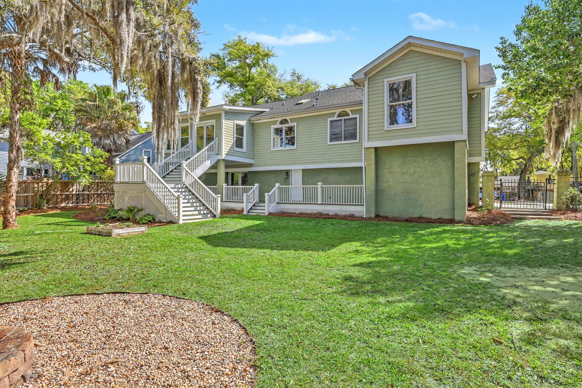657 N Stiles Drive Photo 63