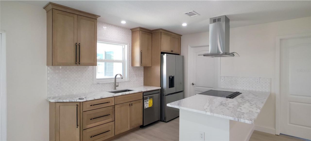 4018 29th Avenue W, Bradenton, FL 34205 Photo