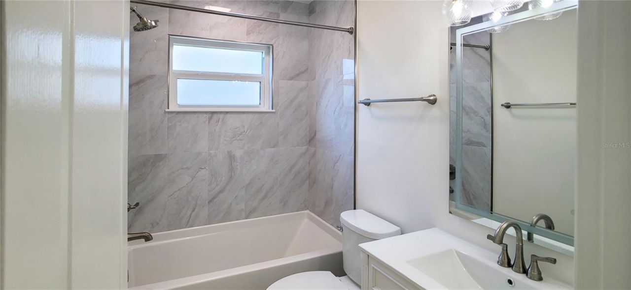 4018 29th Avenue W, Bradenton, FL 34205 Photo