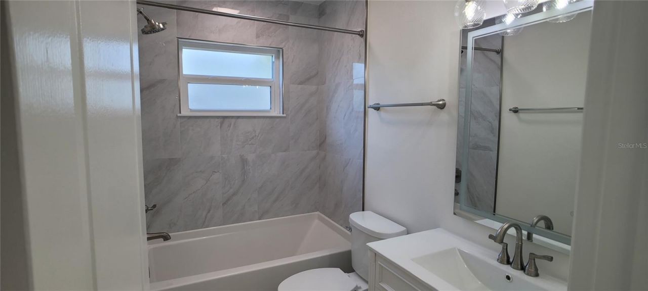 4018 29th Avenue W, Bradenton, FL 34205 Photo