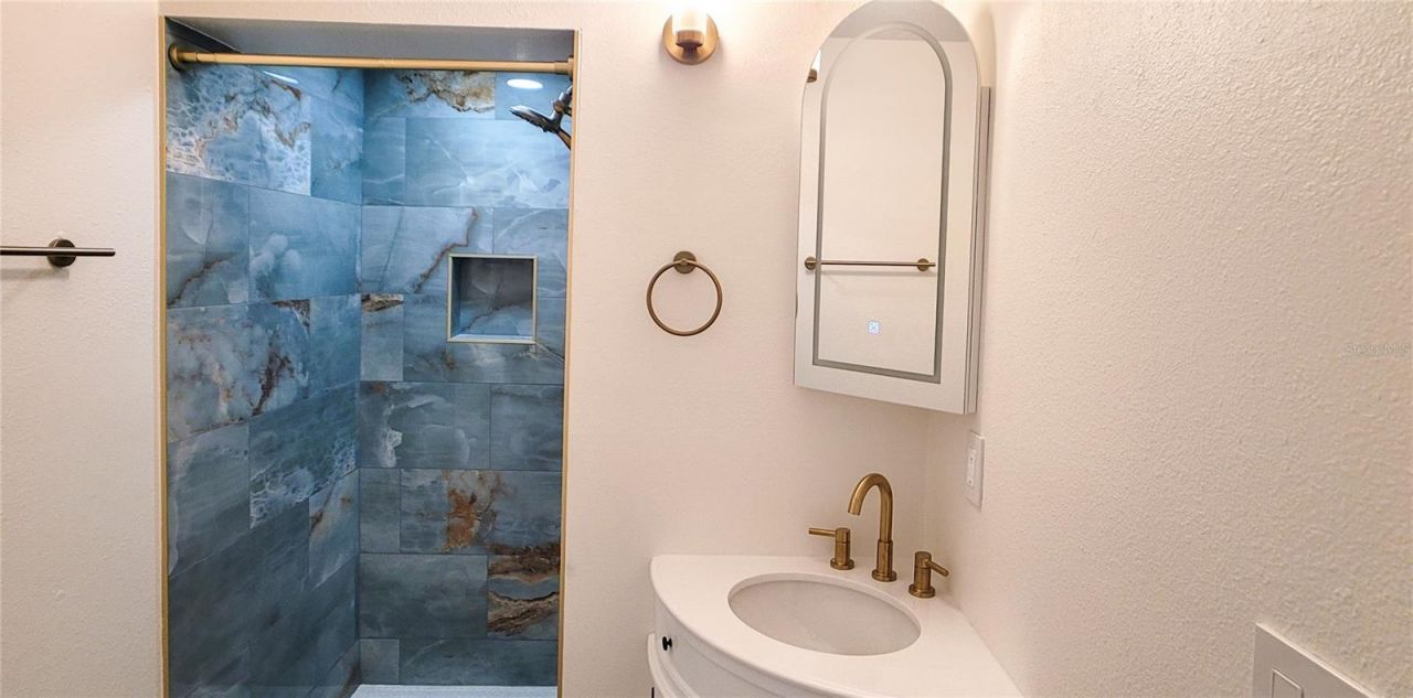 4018 29th Avenue W, Bradenton, FL 34205 Photo