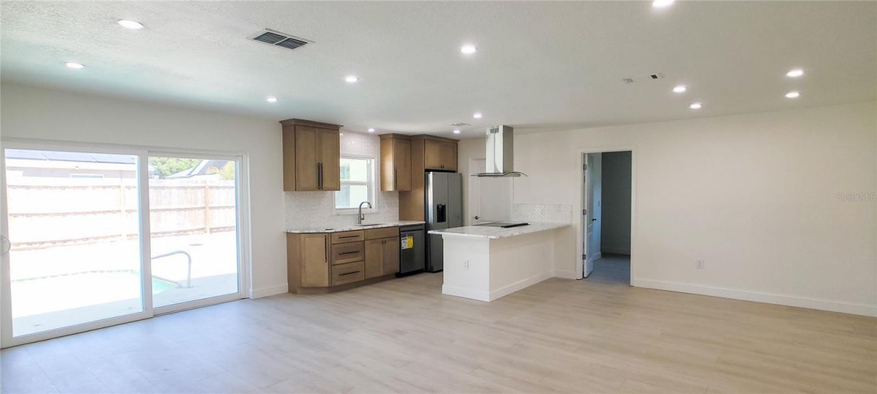 4018 29th Avenue W, Bradenton, FL 34205 Photo