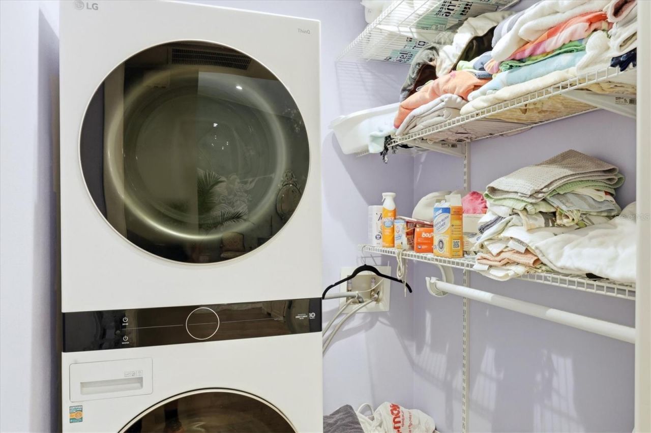 3508 Avenida Madera, Bradenton, FL 34210 Photo