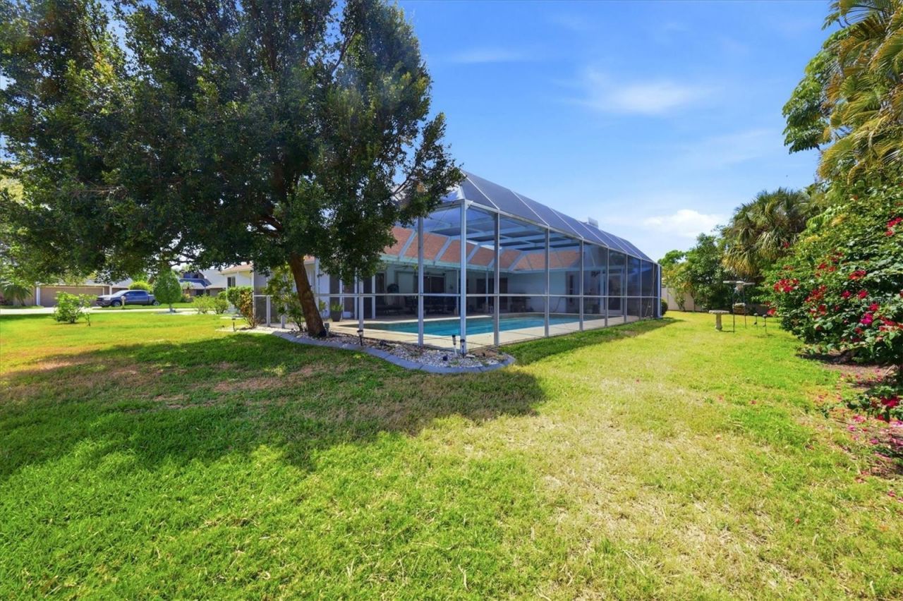 3508 Avenida Madera, Bradenton, FL 34210 Photo