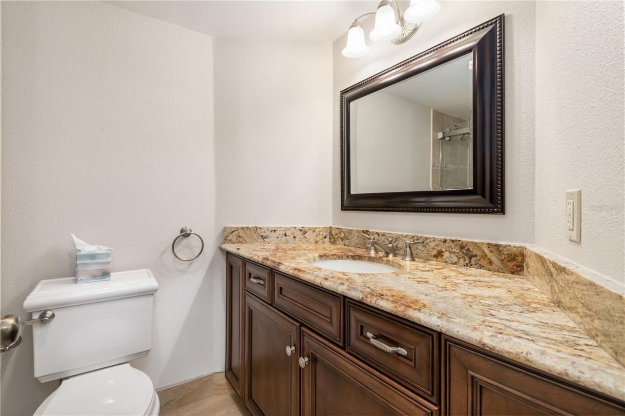 435 S Gulfstream Avenue, Unit 1103, Sarasota, FL 34236 Photo