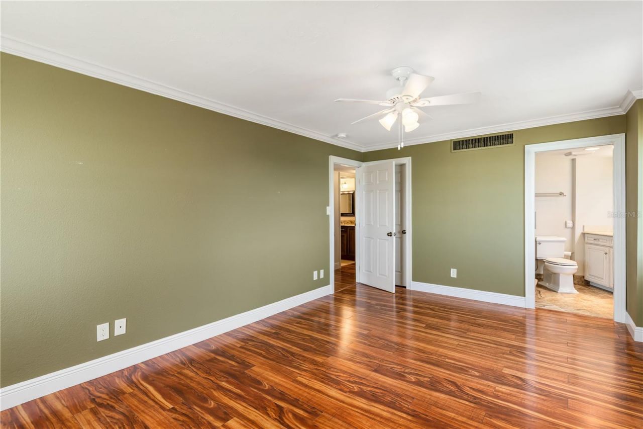 435 S Gulfstream Avenue, Unit 1103, Sarasota, FL 34236 Photo