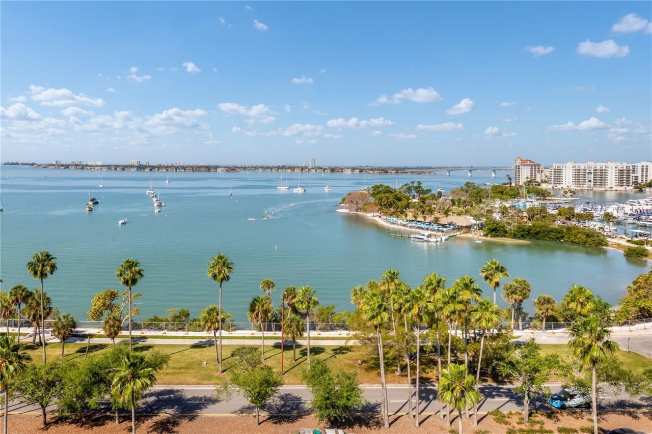 435 S Gulfstream Avenue, Unit 1103, Sarasota, FL 34236 Photo