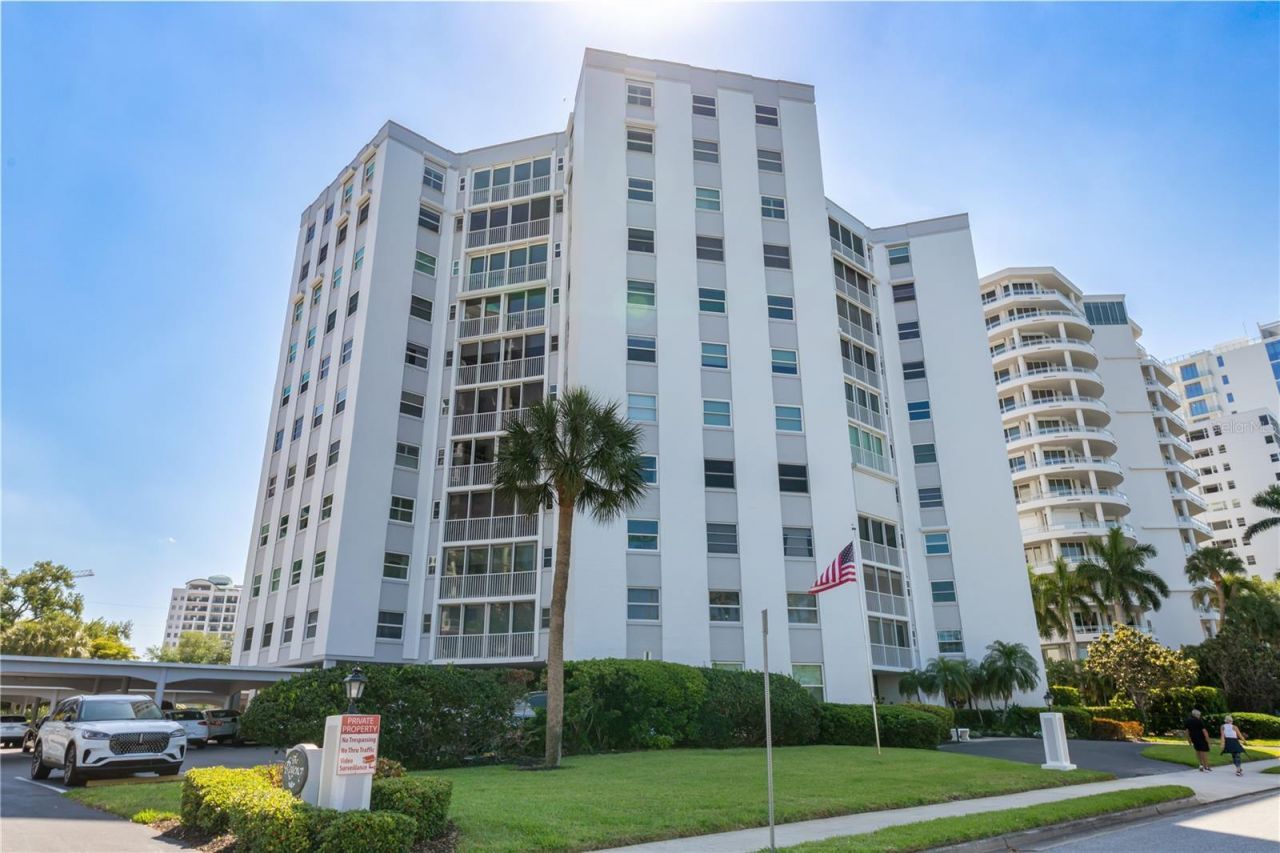 435 S Gulfstream Avenue, Unit 1103, Sarasota, FL 34236 Photo