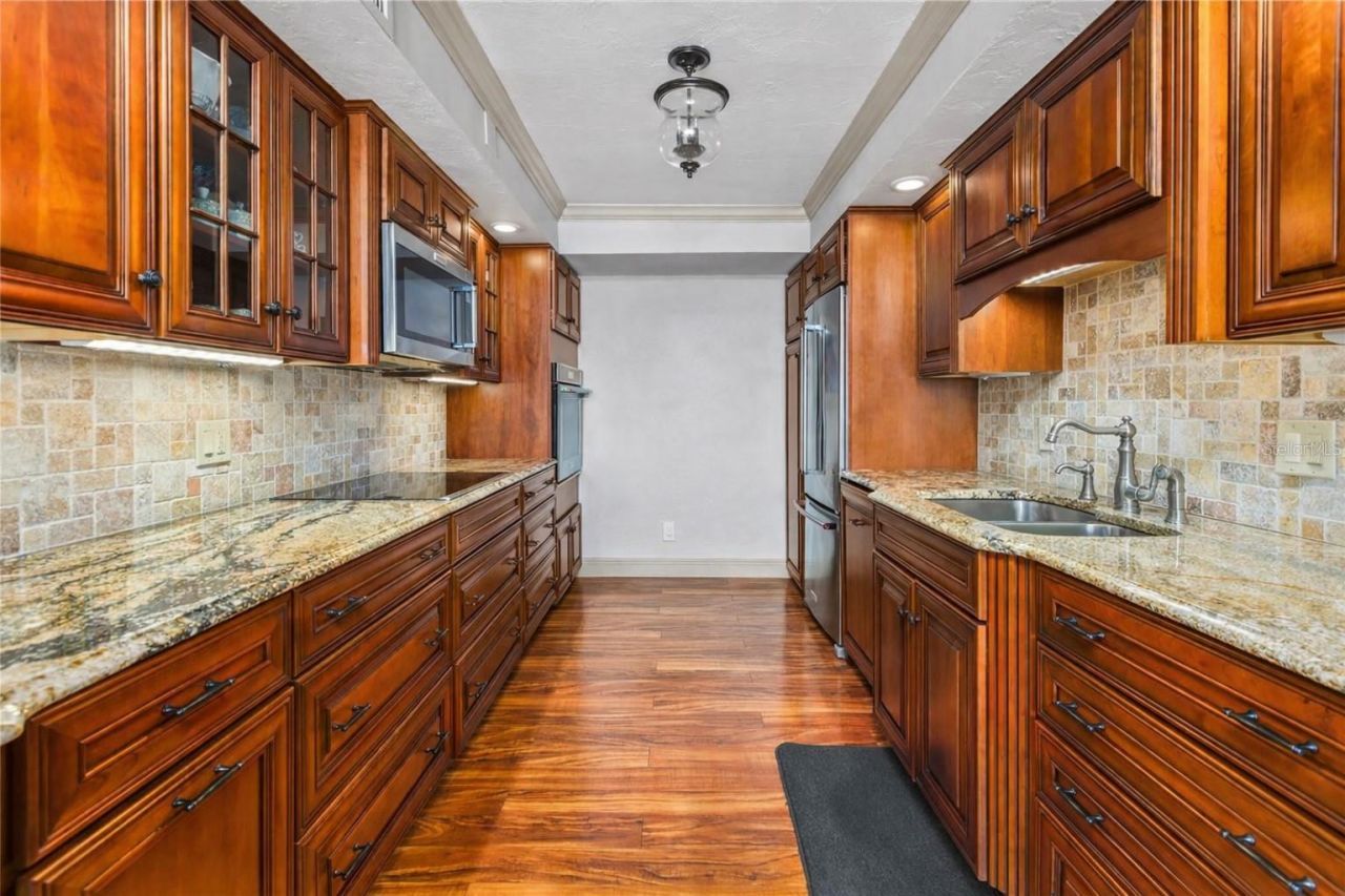 435 S Gulfstream Avenue , Unit 1103, Sarasota, FL 34236 Photo