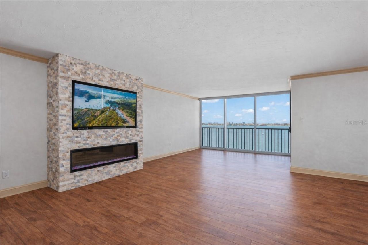 435 S Gulfstream Avenue , Unit 1103, Sarasota, FL 34236 Photo