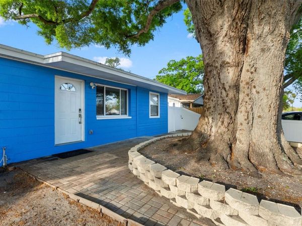 8996 SOUTHERN COMFORT DRIVE , LARGO, FL 33773