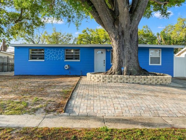 8996 SOUTHERN COMFORT DRIVE, LARGO, FL 33773