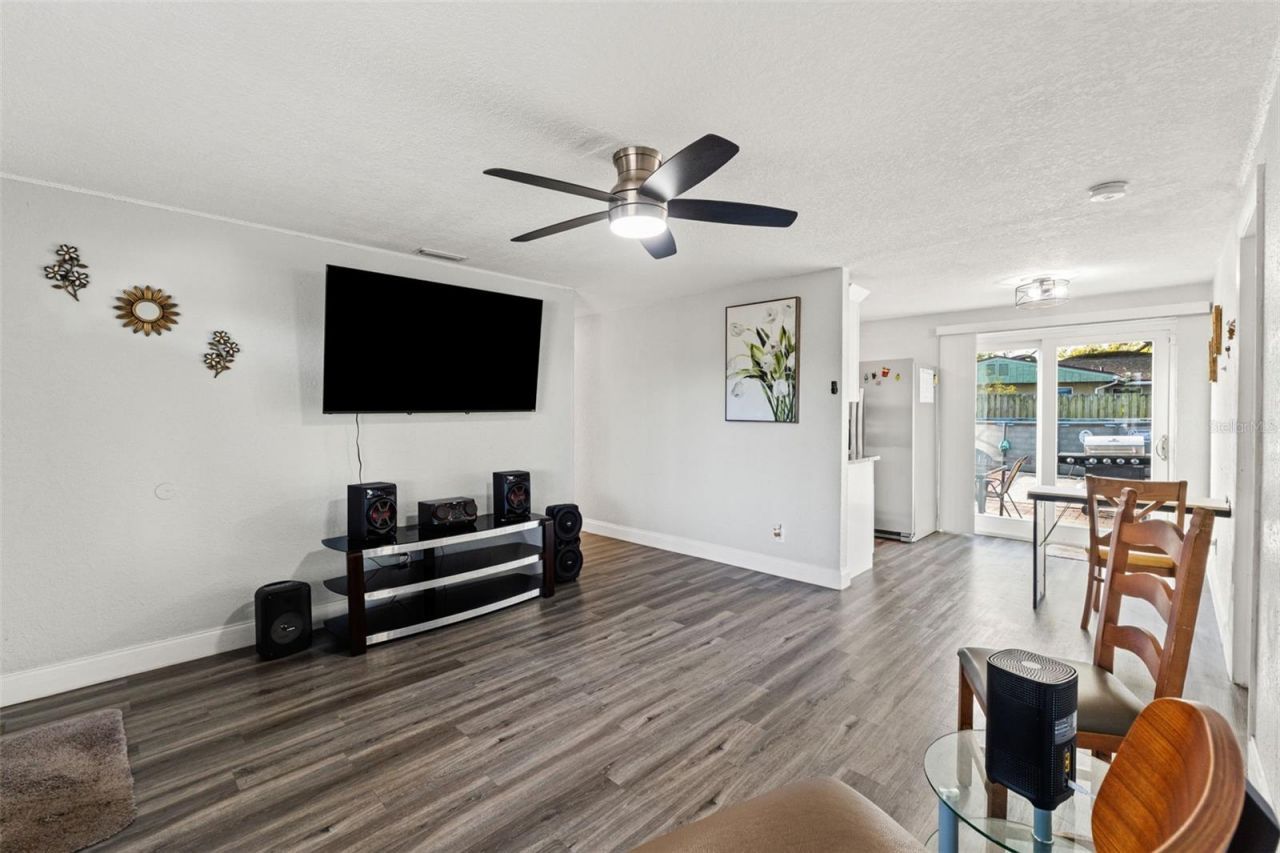 8996 Southern Comfort Drive , Largo, FL 33773 Photo