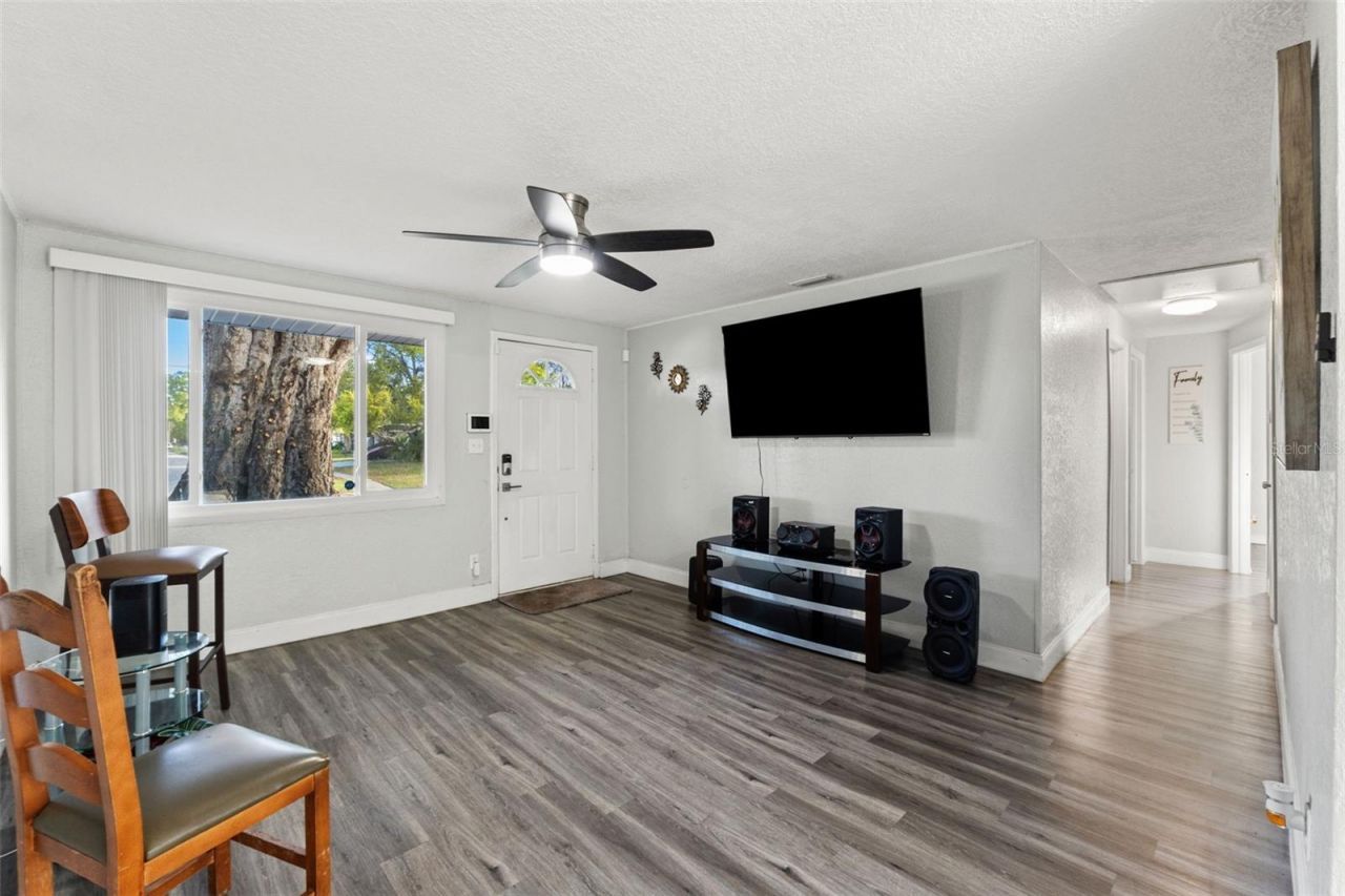 8996 Southern Comfort Drive , Largo, FL 33773 Photo