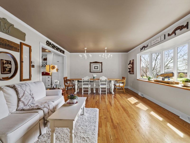 1088 Parkleigh Road, Columbus, OH 43220 Photo 6