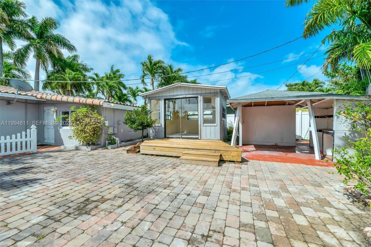 1117 SE 5th St, Deerfield Beach, FL 33441 Photo