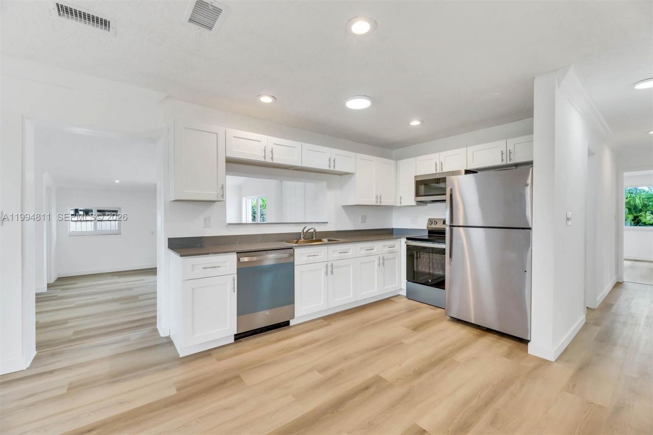 1117 SE 5th St, Deerfield Beach, FL 33441 Photo