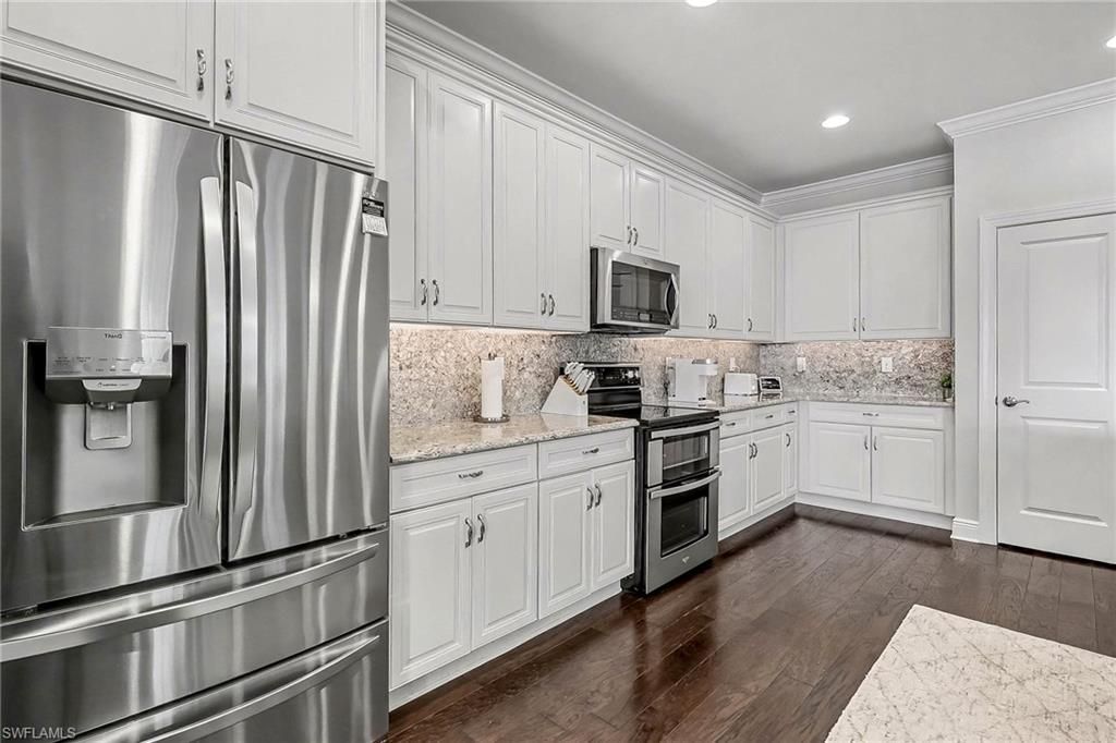 15181 Butler Lake Dr, Unit 201, Naples, FL 34109 Photo